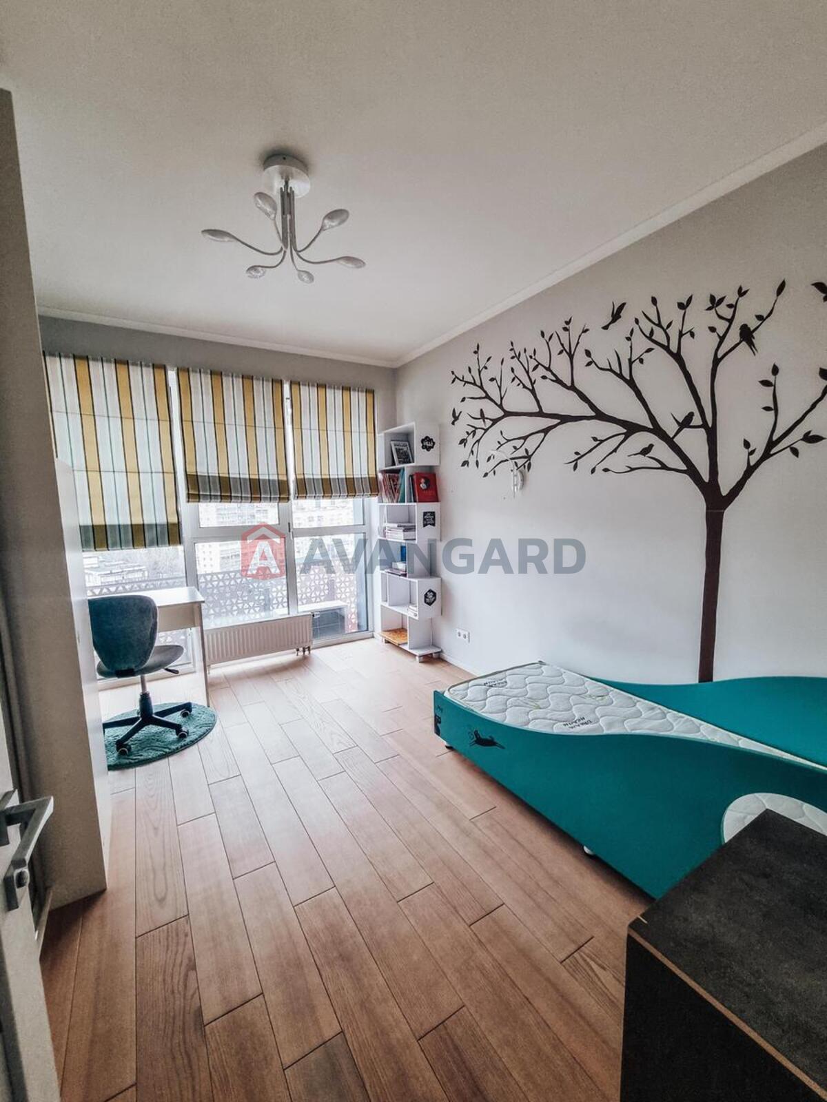 4 ����. ��������, 97/60/- ��. �., 17/20 ���� ���� 6