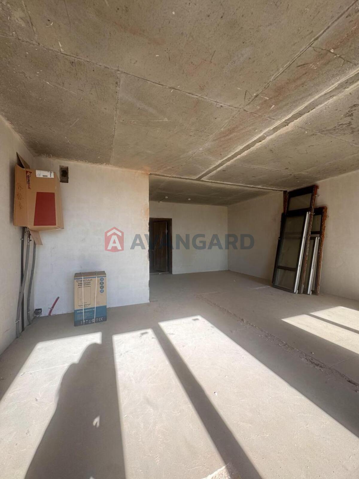 1 ��. ��������, 47/15/10 ��. �., 9/14 ������ ���� 4