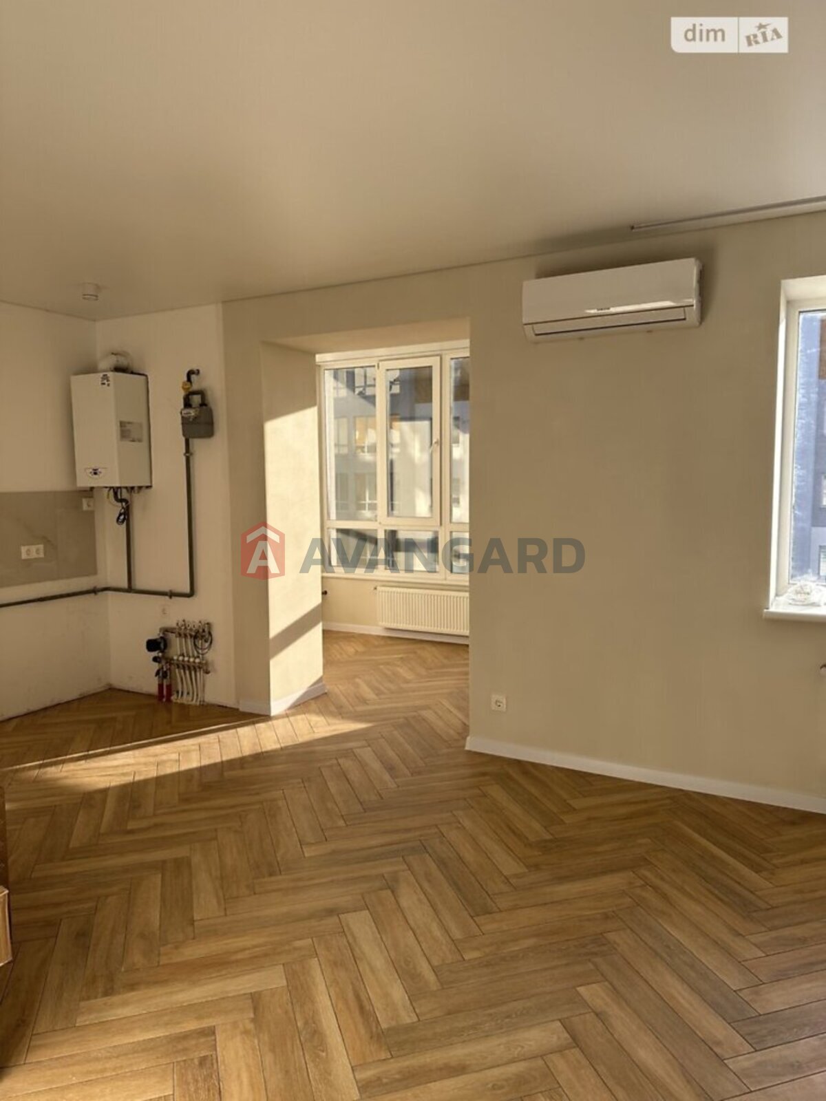 2 ����. ��������, 82/-/- ��. �., 6/10 ���� ���� 5