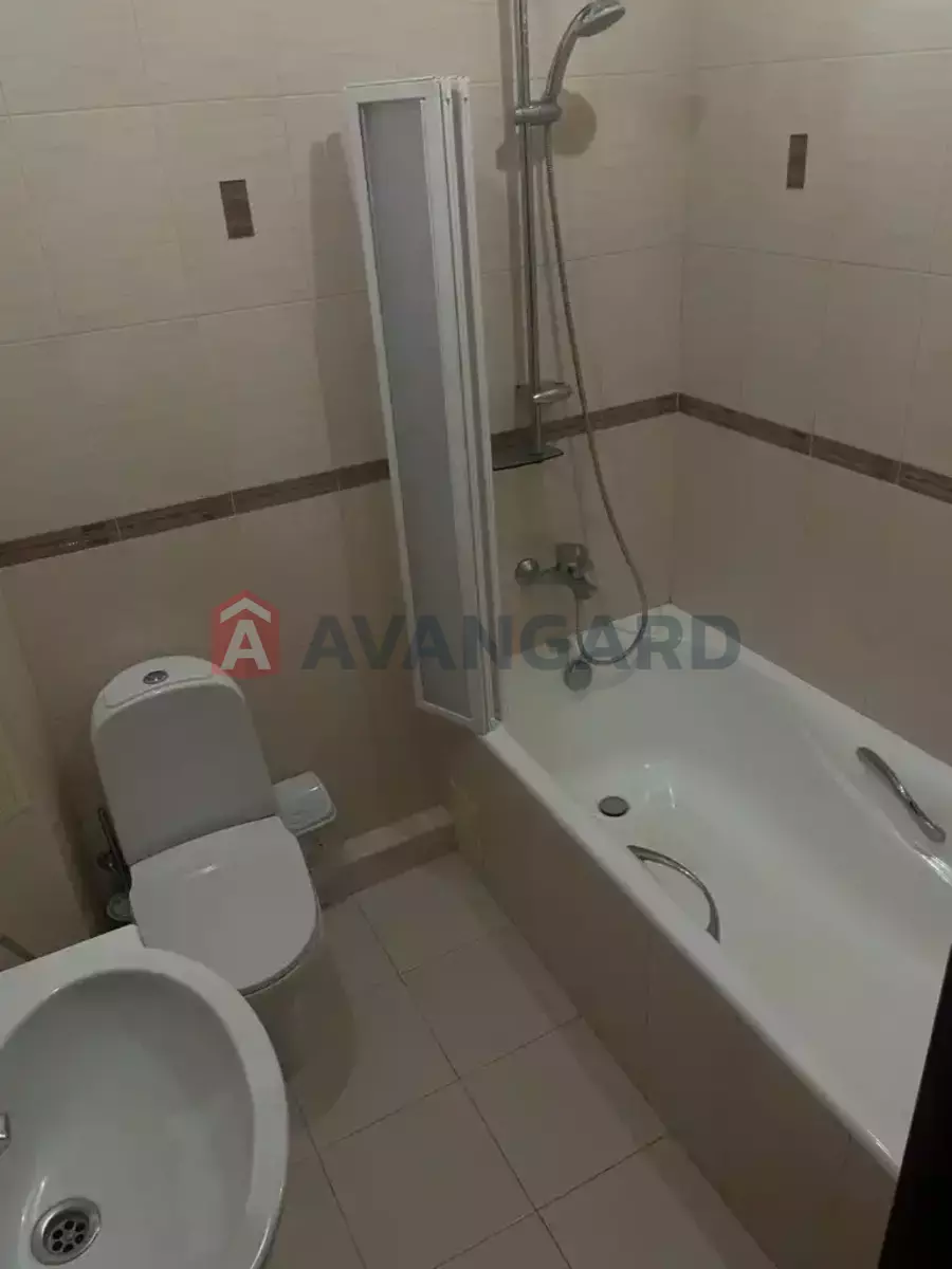 4 ��. ��������, 104/60/20 ��. �., 10/10 ������ ���� 15