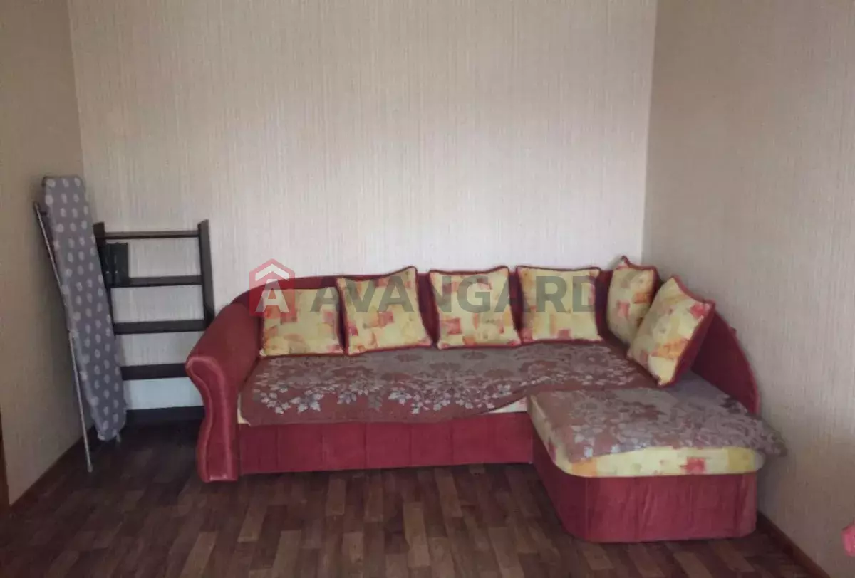 1 ��. ��������, 35/18/7 ��. �., 5/5 ������ ���� 5