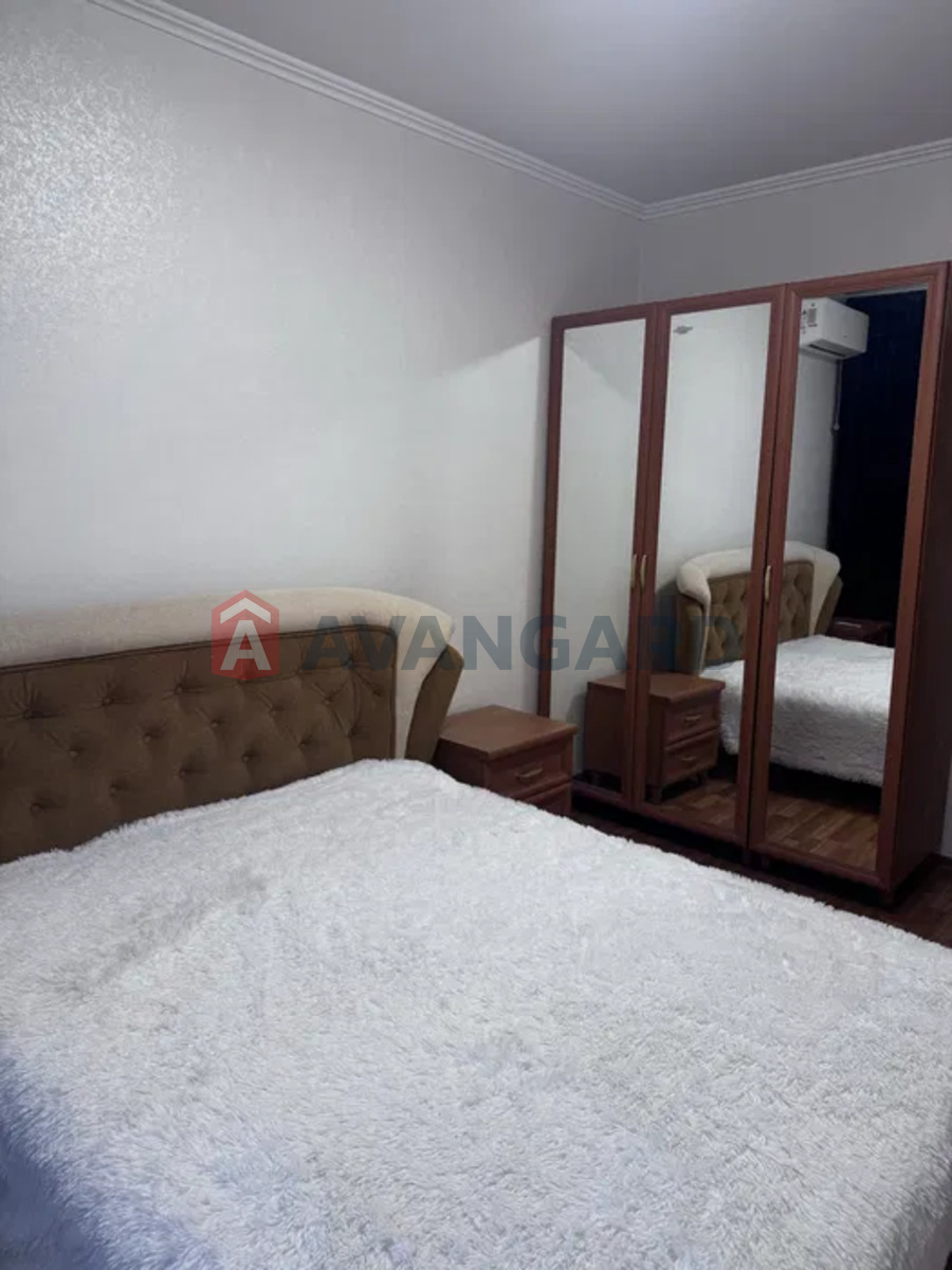 2 ��. ��������, 52/-/7 ��. �., 4/10 ������ ���� 1