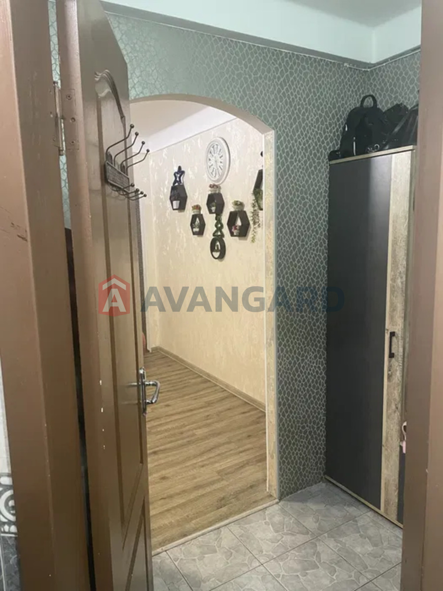 3 ����. ��������, 48/-/4 ��. �., 1/5 ���� ���� 11