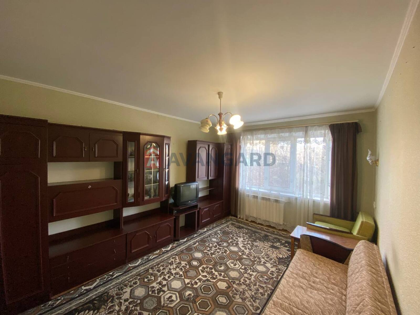 3 ��. ��������, 63/-/8 ��. �., 3/9 ������ ���� 1