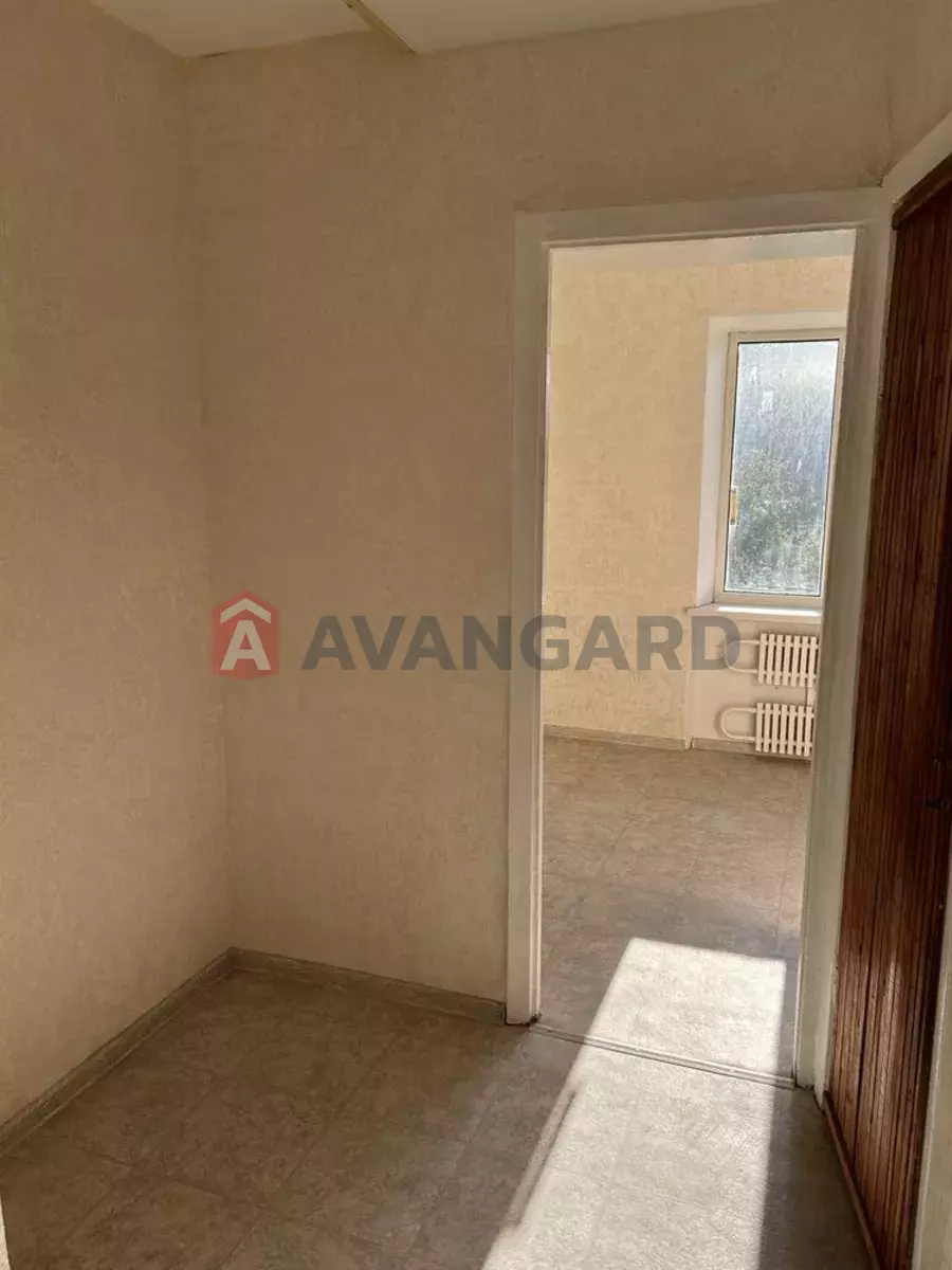 2 ��. ��������, 50/-/7 ��. �., 6/9 ������ ���� 10