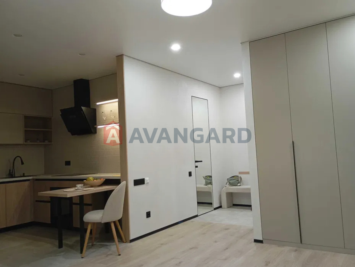 1 ��. ��������, 37/-/7 ��. �., 8/16 ������ ���� 7