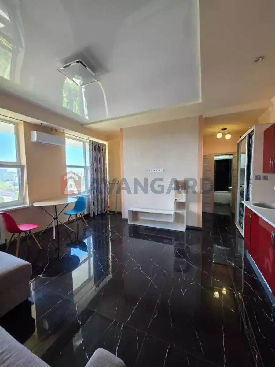 2 ��. ��������, 42/25/11 ��. �., 13/21 ������ ���� 4