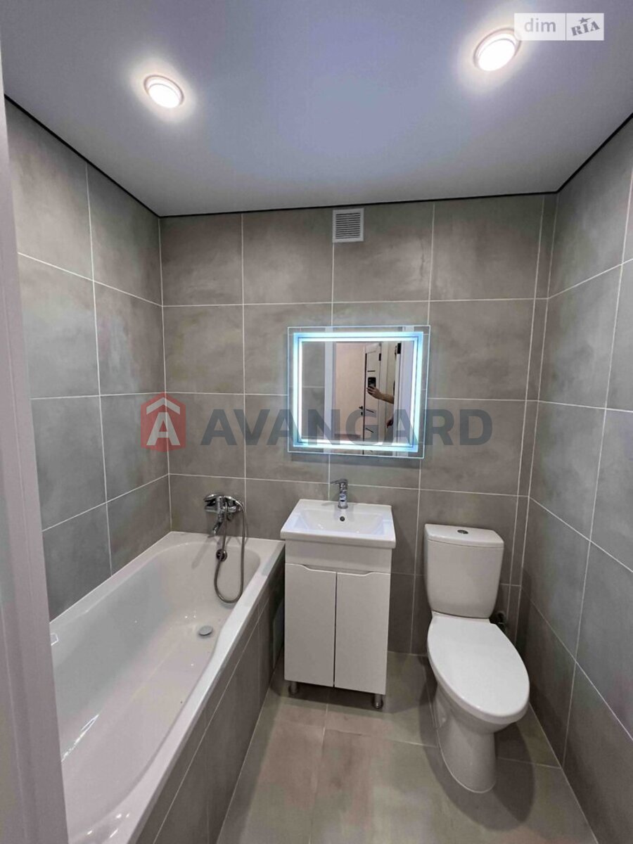 1 ����. ��������, 38/16/8 ��. �., 8/9 ���� ���� 6