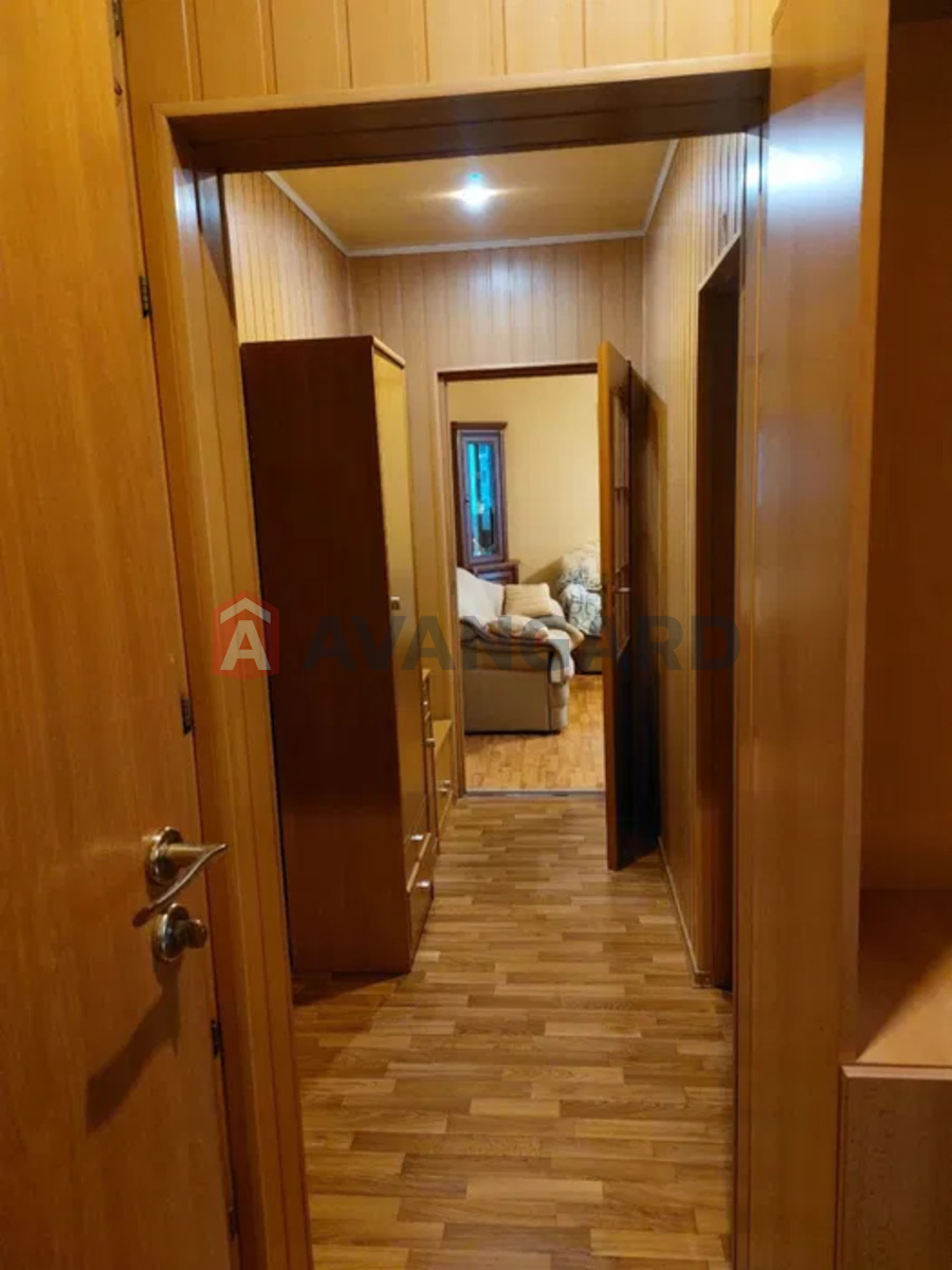 2 ����. ��������, 53/-/8 ��. �., 8/10 ���� ���� 9