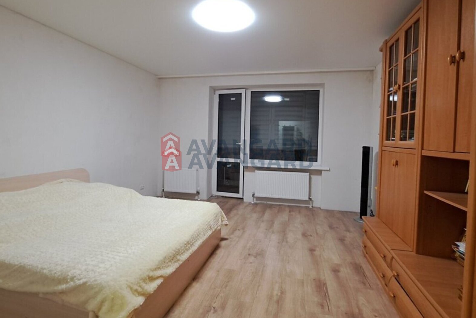 3 ��. ��������, 100/50/15 ��. �., 1/11 ������ ���� 12