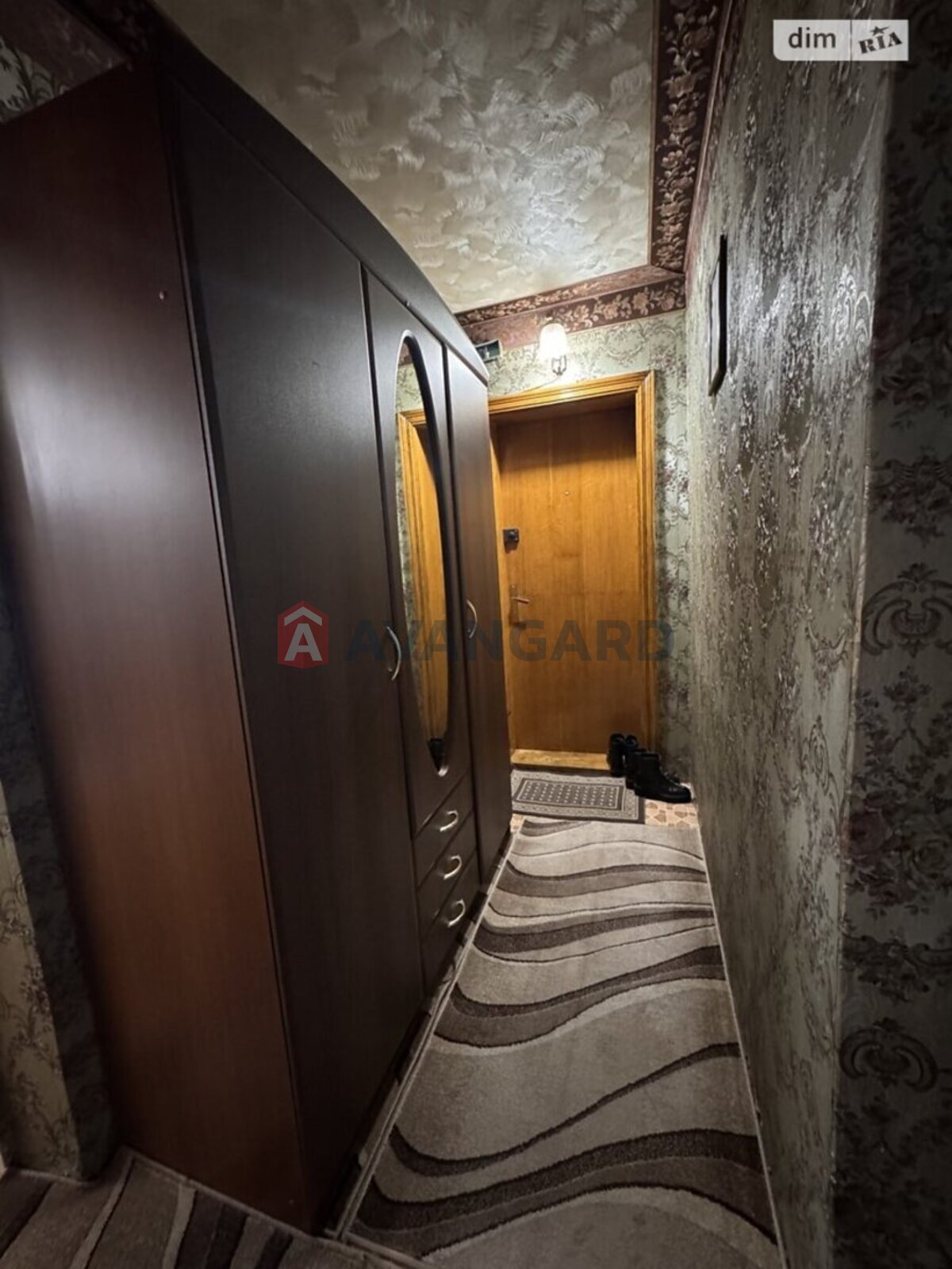 1 ��. ��������, 30/14/6 ��. �., 3/5 ������ ���� 6