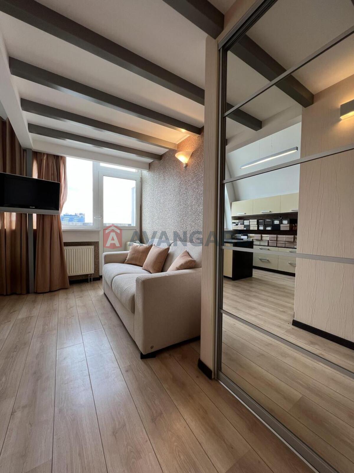 4 ����. ��������, 200/111/22 ��. �., 19/19 ���� ���� 24