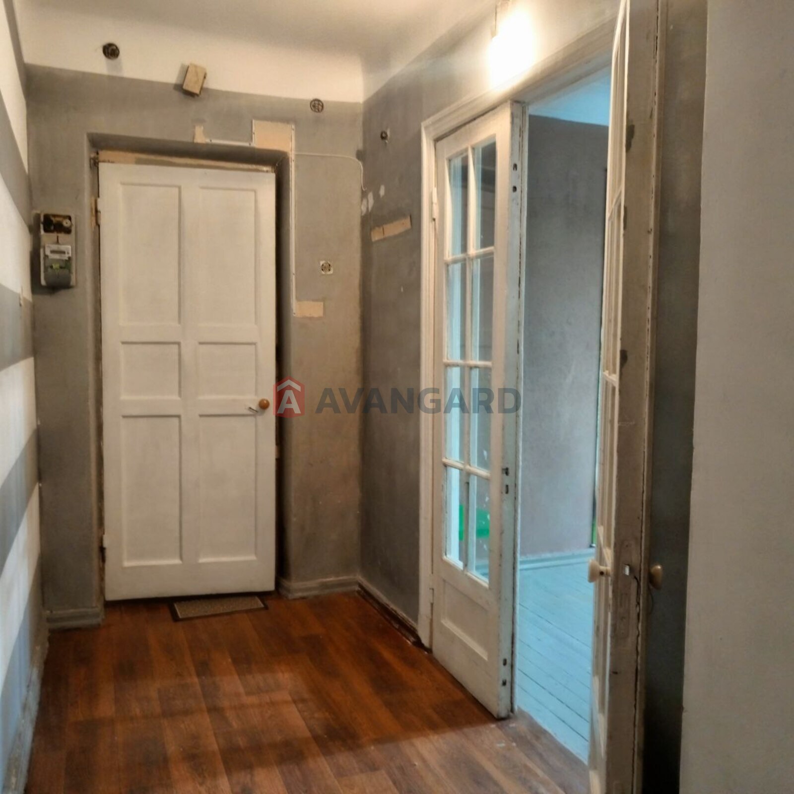 2 ��. ��������, 50/-/7 ��. �., 1/4 ������ ���� 5