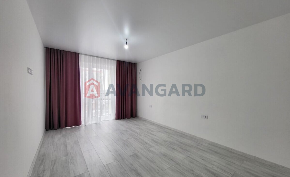 2 ��. ��������, 84/41/14 ��. �., 5/8 ������ ���� 12