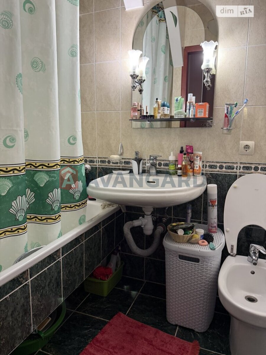 3 ��. ��������, 64/-/25 ��. �., 2/9 ������ ���� 8