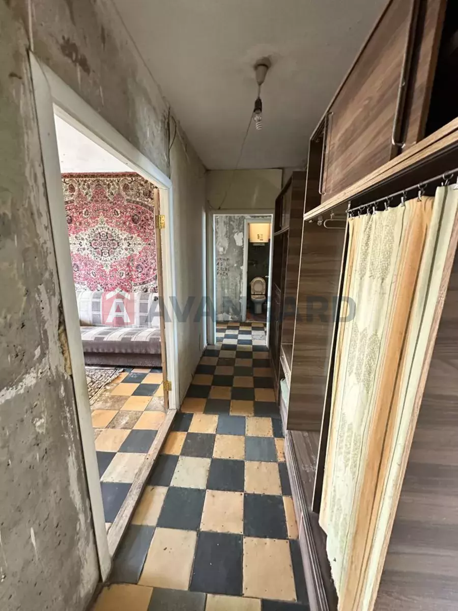 3 ����. ��������, 65/-/9 ��. �., 9/9 ���� ���� 4