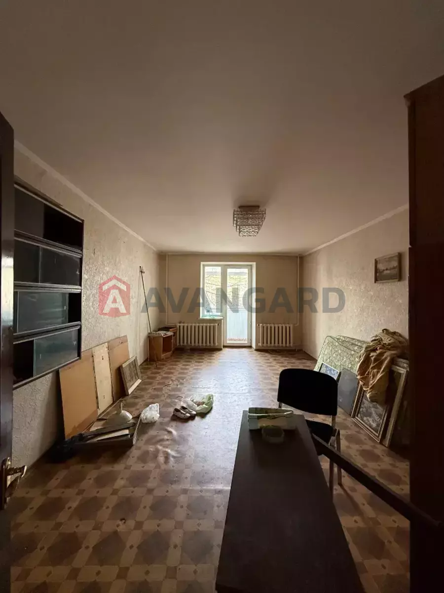 3 ��. ��������, 79/55/8 ��. �., 2/9 ������ ���� 3