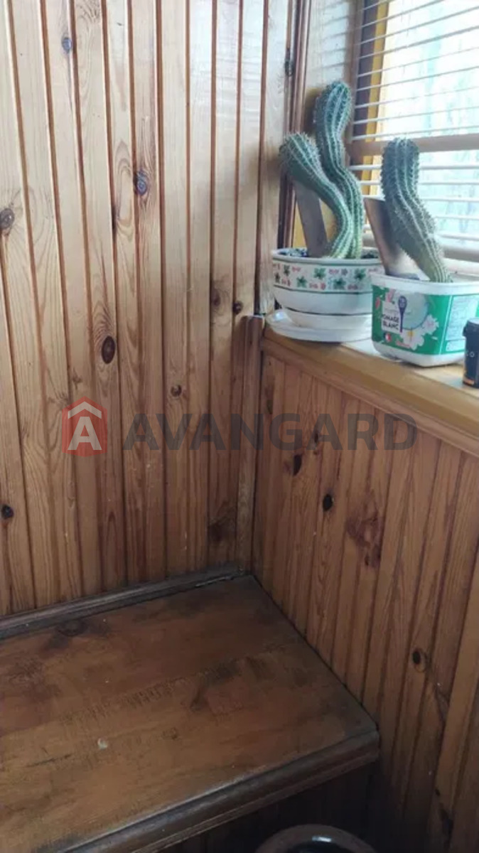 3 . , 70/-/8 . ., 5/9   7