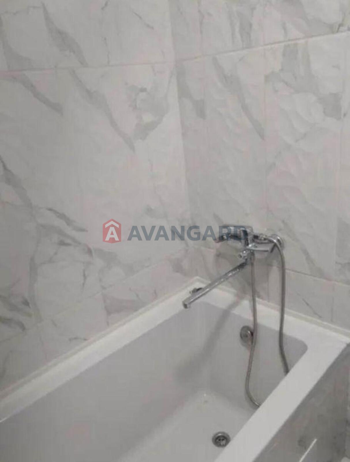 1 ��. ��������, 28/-/8 ��. �., 1/12 ������ ���� 10