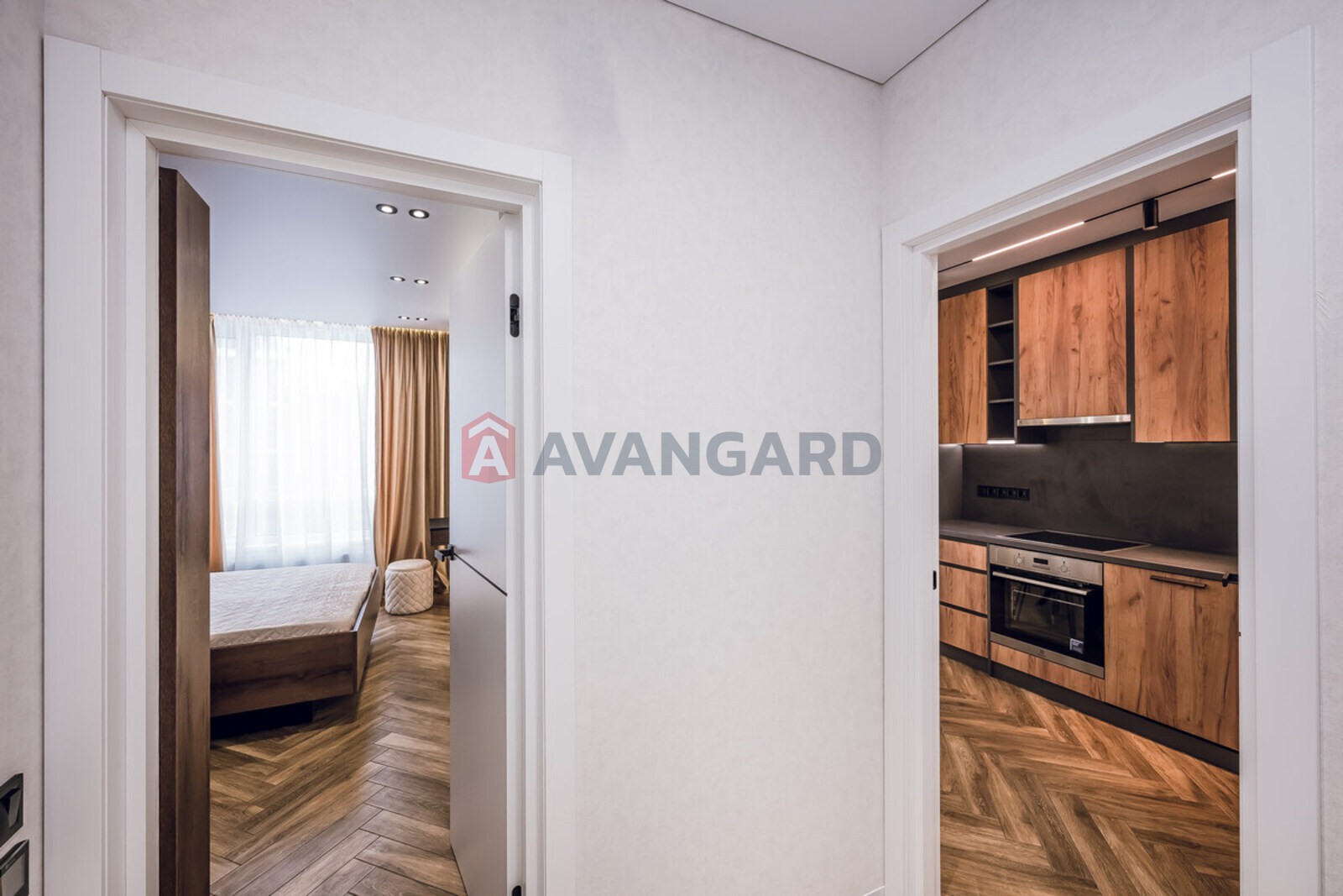 1 ��. ��������, 44/18/16 ��. �., 14/25 ������ ���� 24