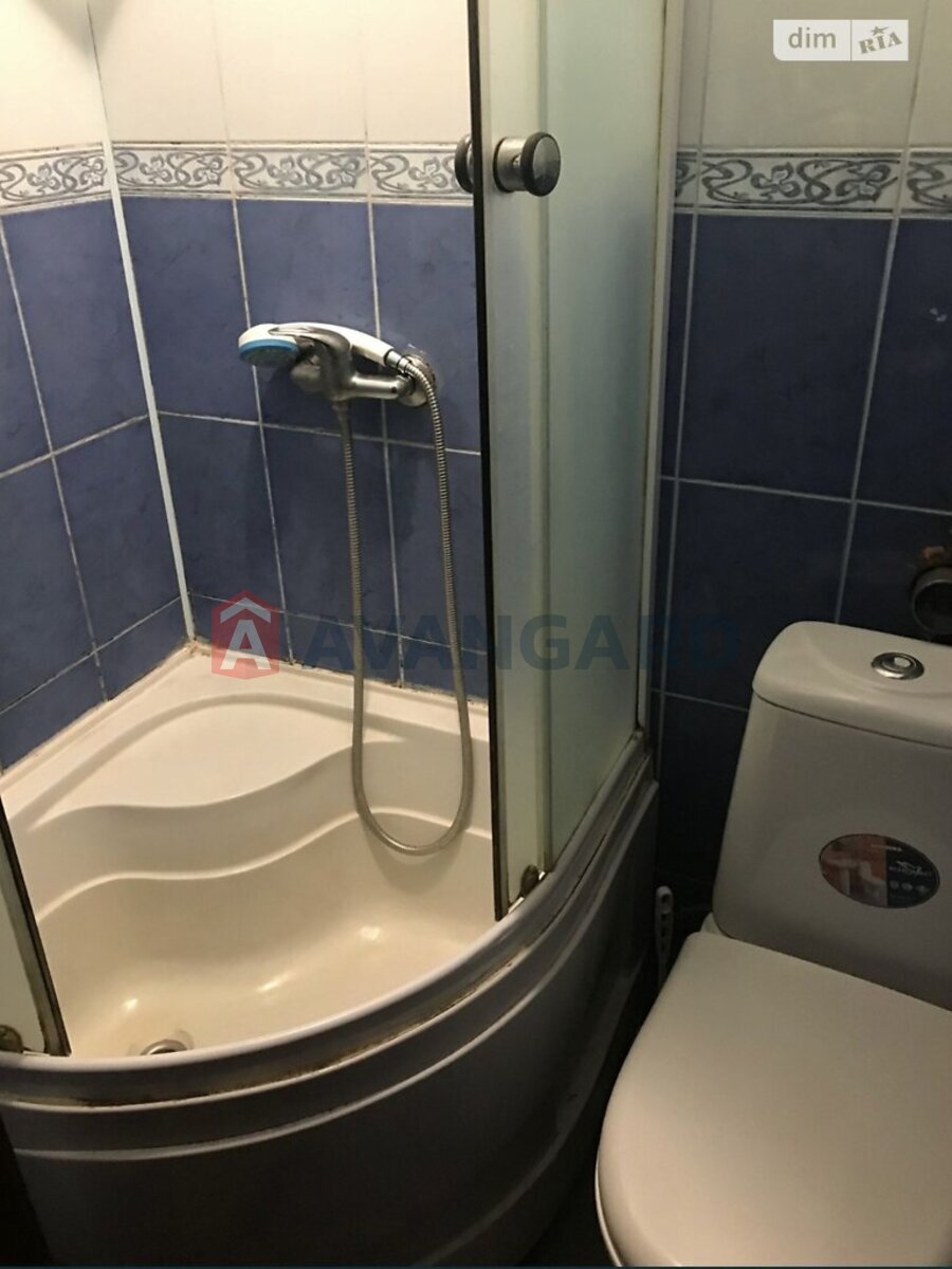 1 ��. ��������, 18/12/4 ��. �., 3/9 ������ ���� 8