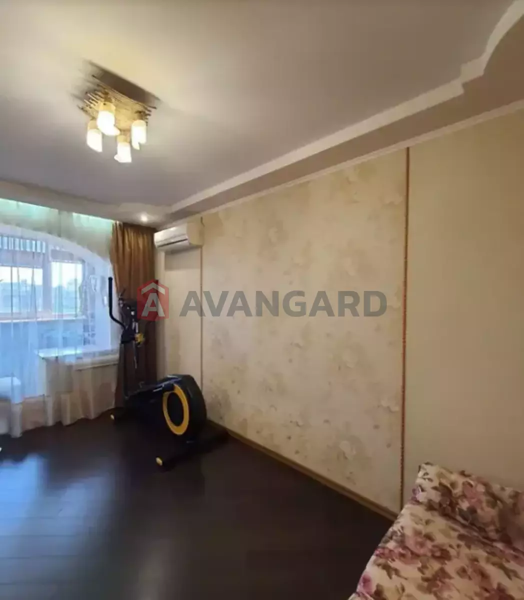 3 ��. ��������, 65/40/10 ��. �., 10/10 ������ ���� 12