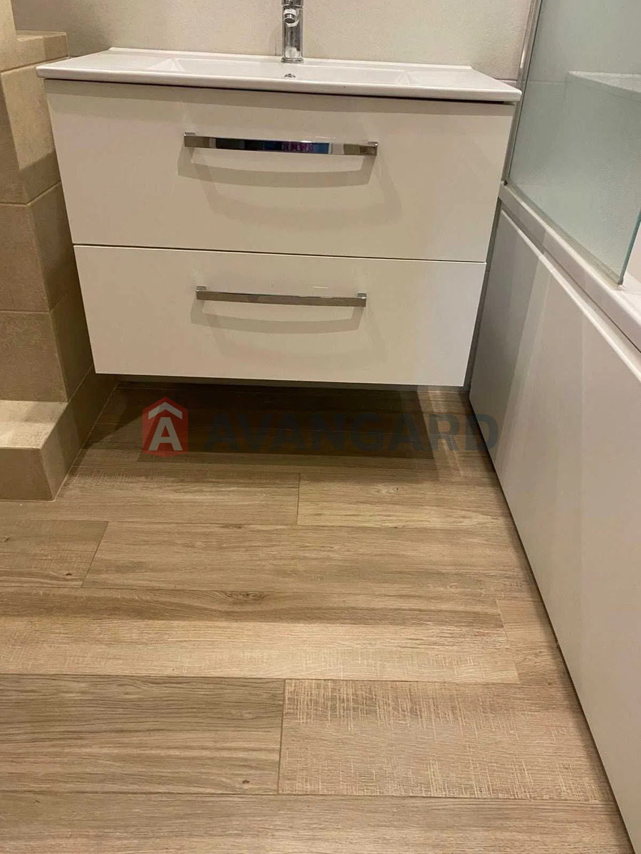 2 ��. ��������, 61/-/15 ��. �., 3/10 ������ ���� 13