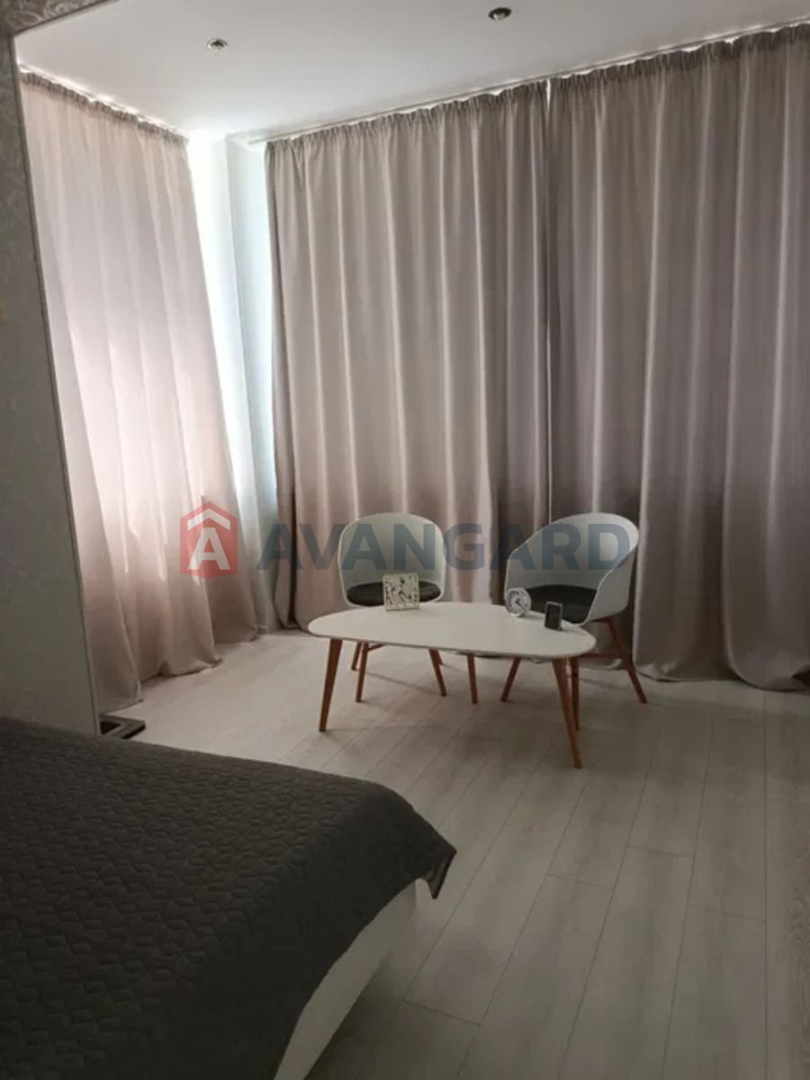 2 ��. ��������, 60/-/14 ��. �., 1/3 ������ ���� 1