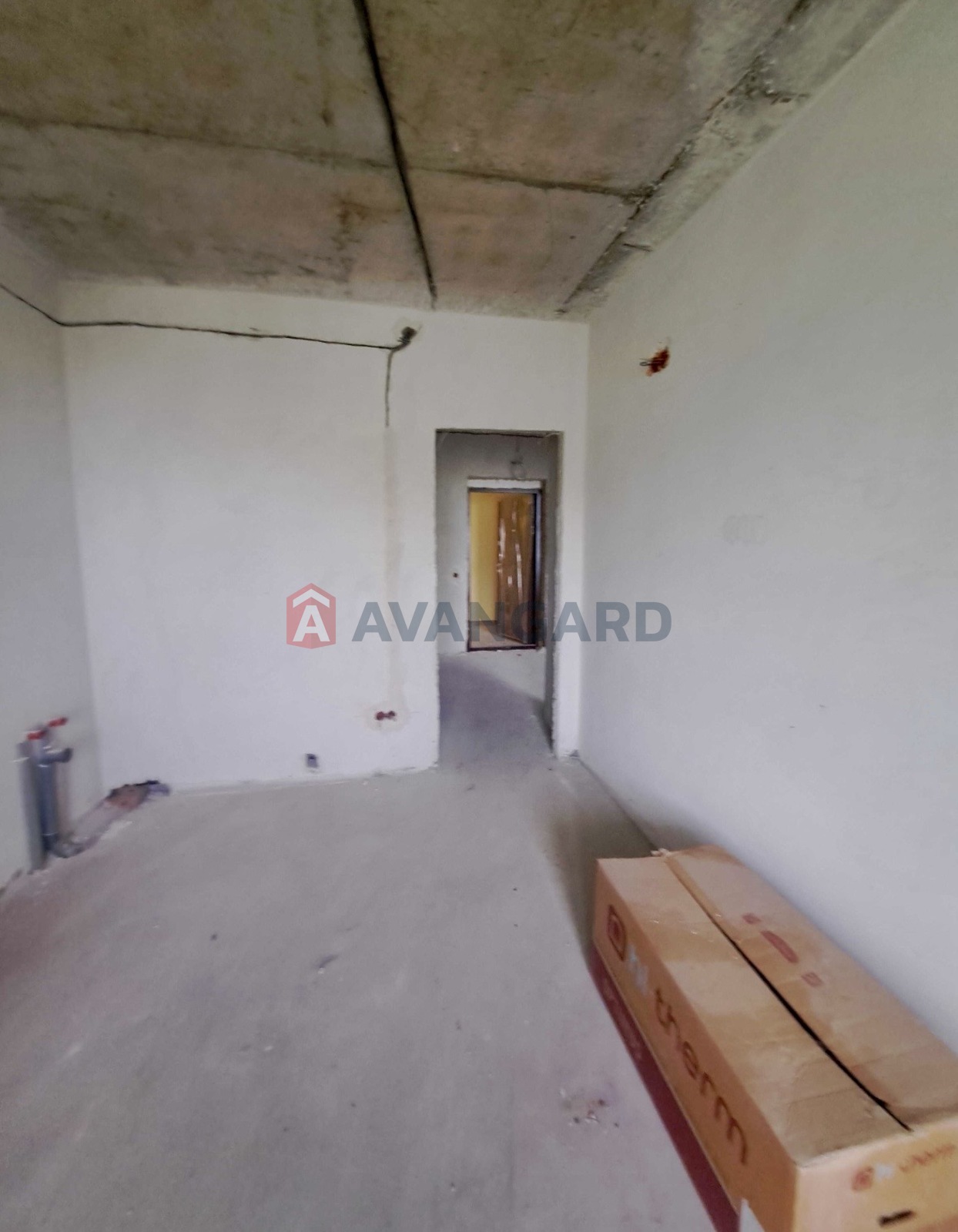 1 ����. ��������, 46,6/-/18 ��. �., 9/10 ���� ���� 14