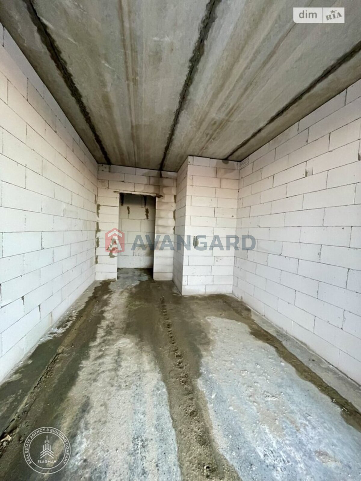 2 ��. ��������, 68/30/11 ��. �., 3/5 ������ ���� 9