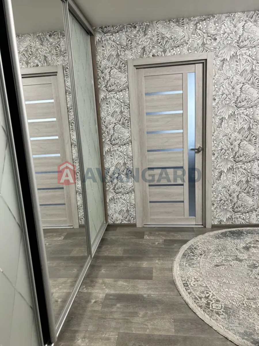 2 ��. ��������, 43/-/6 ��. �., 3/5 ������ ���� 2