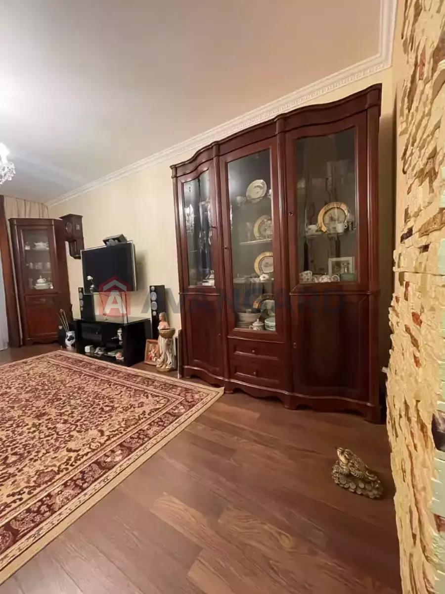 3 ����. ��������, 70/41/8 ��. �., 11/16 ���� ���� 7