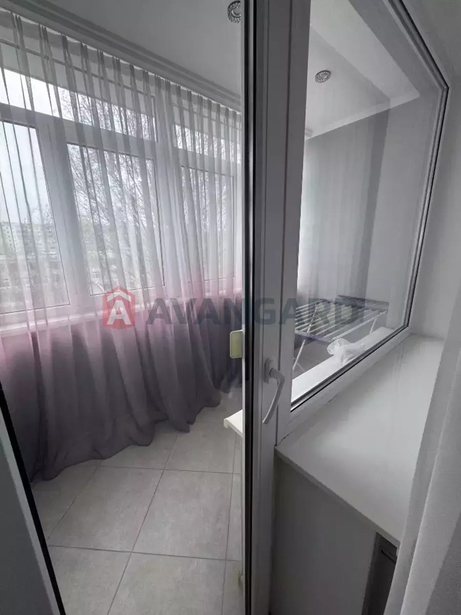 3 ��. ��������, 72/-/- ��. �., 5/10 ������ ���� 10