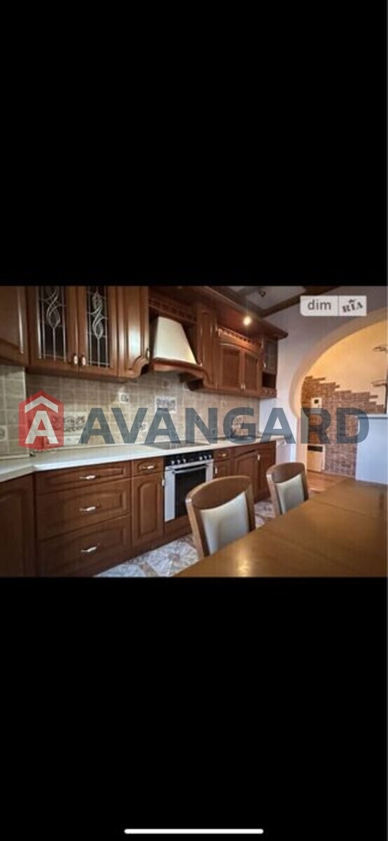 3 ��. ��������, 109/-/14 ��. �., 6/8 ������ ���� 11