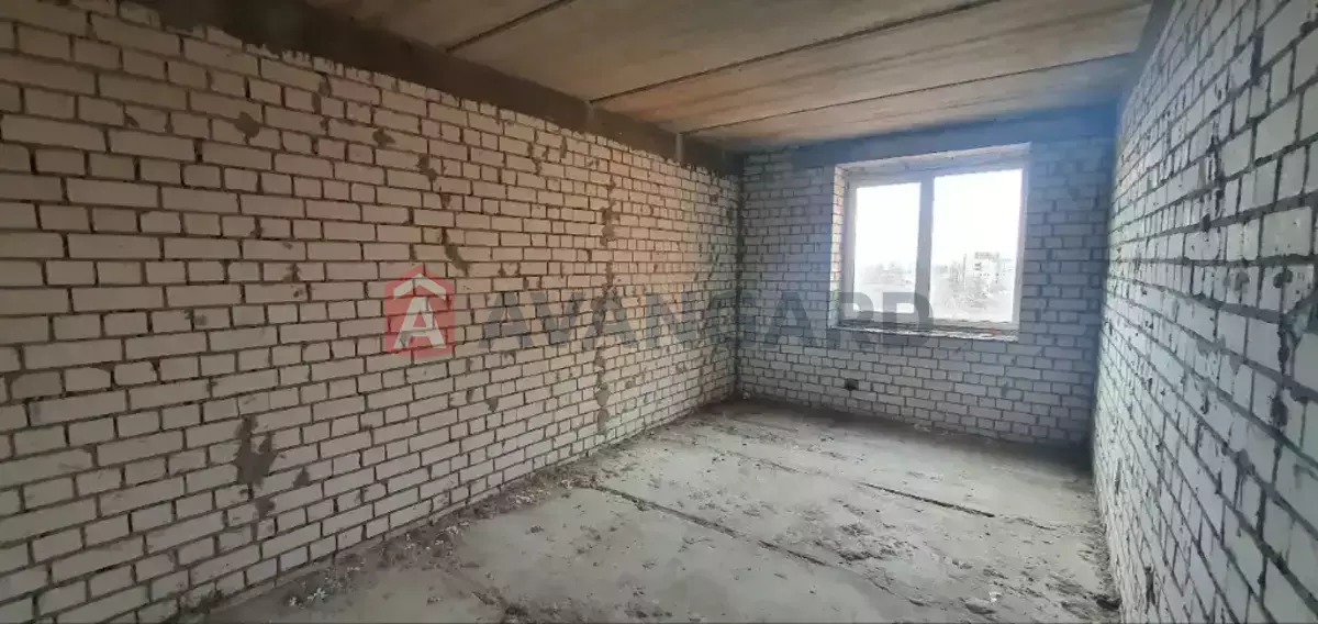 2 ��. ��������, 70/-/- ��. �., 8/10 ������ ���� 7