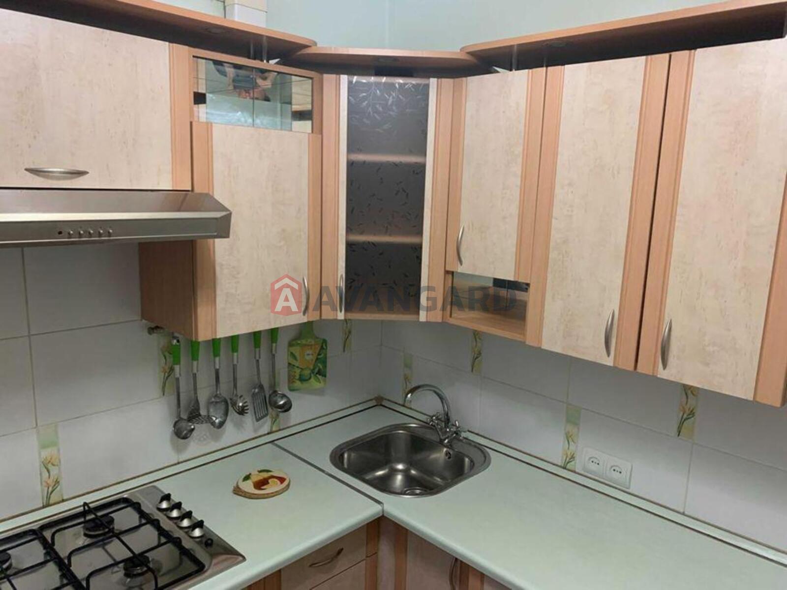 1 ��. ��������, 30/-/6 ��. �., 4/5 ������ ���� 17