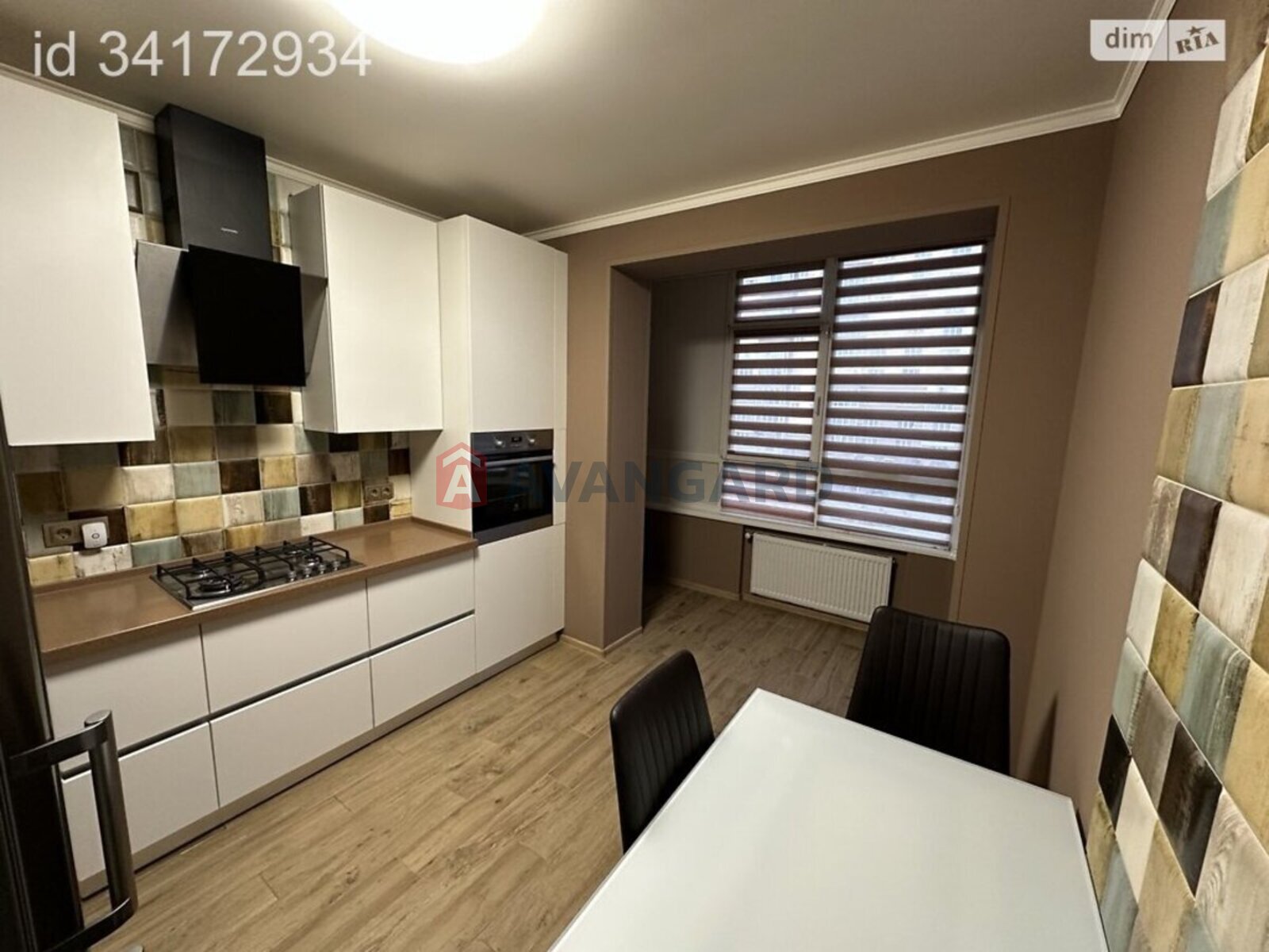 2 ����. ��������, 60/36/12 ��. �., 2/5 ���� ���� 12