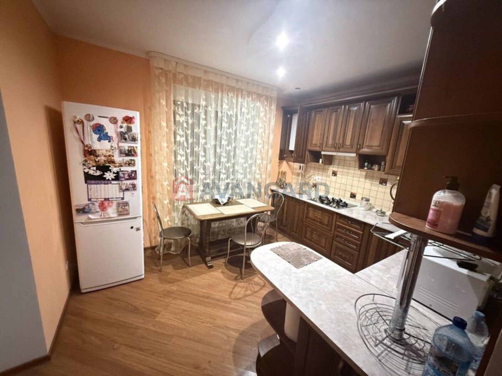 3 ��. ��������, 89/-/13 ��. �., 8/9 ������ ���� 9