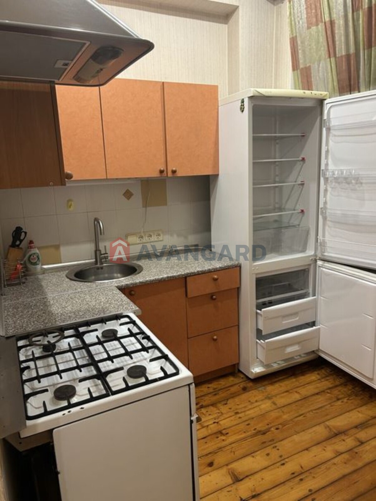 2 ��. ��������, 47/-/7 ��. �., 2/5 ������ ���� 3