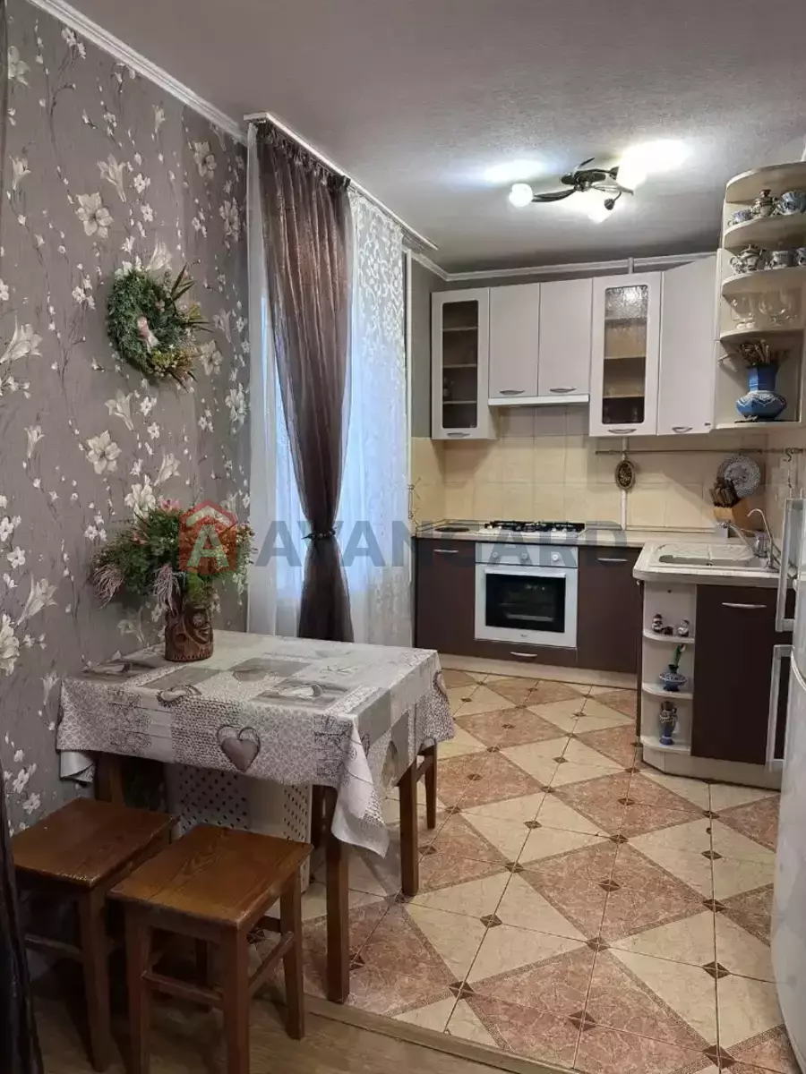 3 . , 67/42/8 . ., 7/9   1