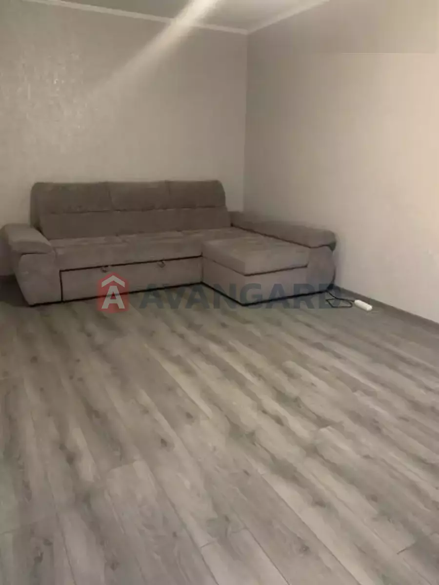 1 ��. ��������, 40/-/- ��. �., 1/9 ������ ���� 3