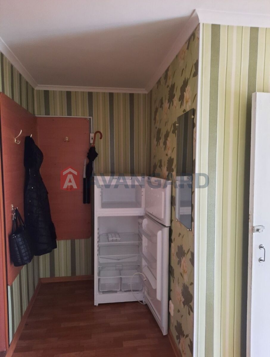 1 ��. ��������, 36/-/6 ��. �., 4/9 ������ ���� 5