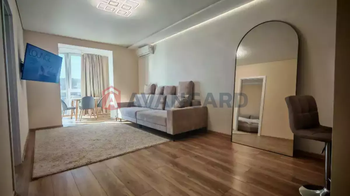 2 ��. ��������, 70/36/11 ��. �., 12/16 ������ ���� 8