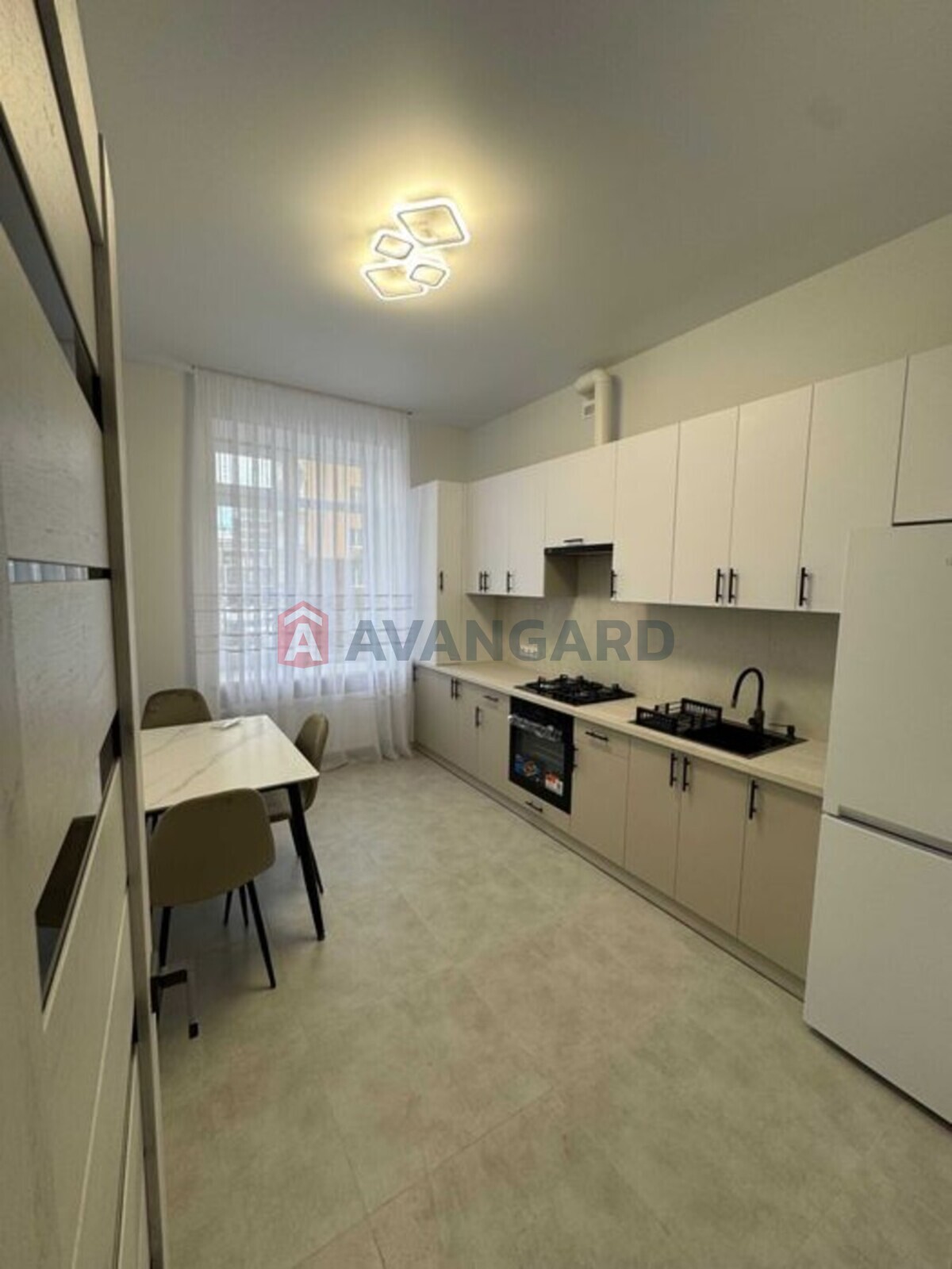 1 ����. ��������, 38/-/11 ��. �., 3/10 ���� ���� 1