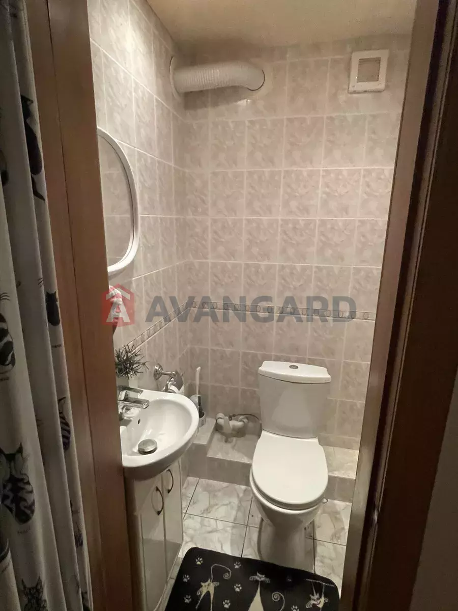 4 ��. ��������, 121/-/10 ��. �., 17/20 ������ ���� 7