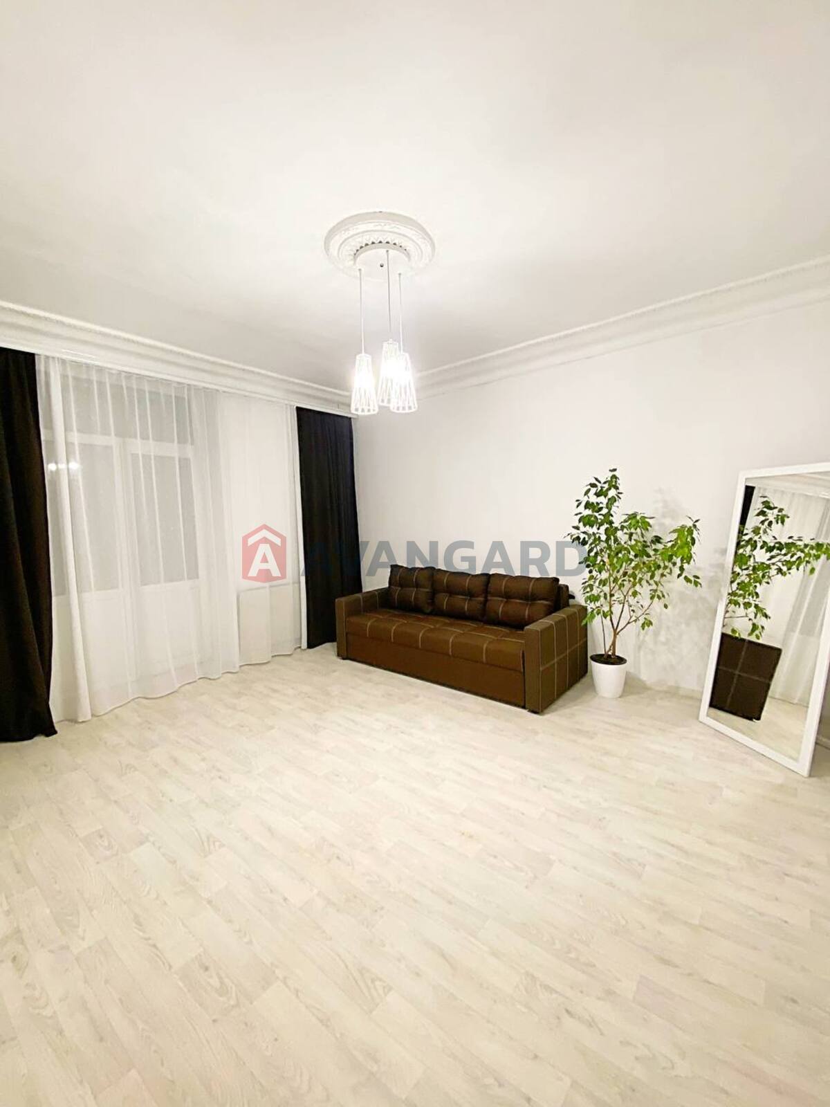 2 ��. ��������, 48,7/-/7,2 ��. �., 4/5 ������ ���� 2