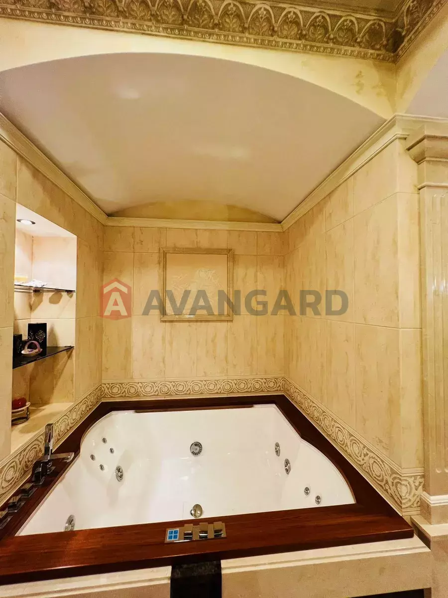 4 ��. ��������, 300/-/25 ��. �., 7/7 ������ ���� 2