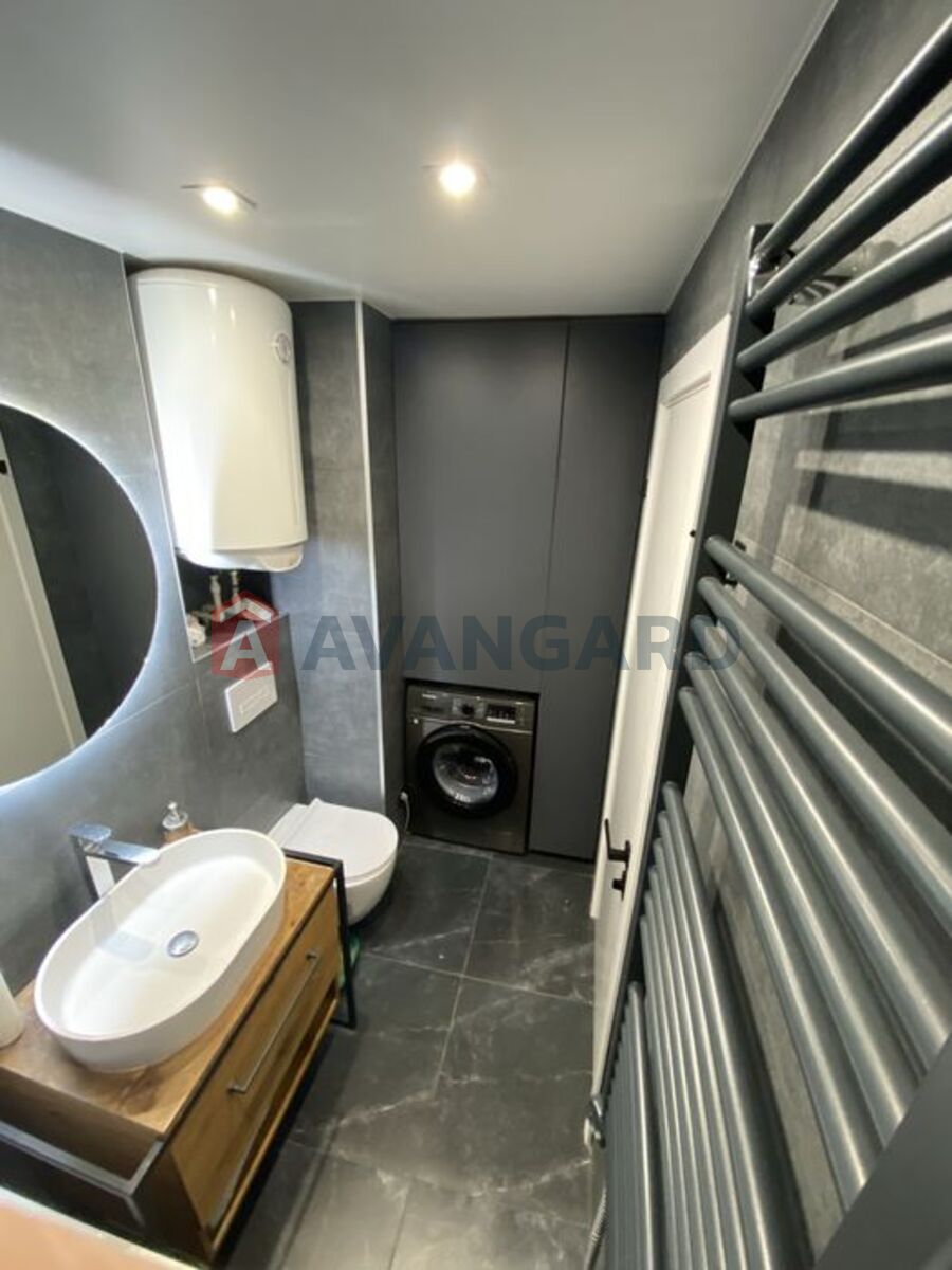 3 ��. ��������, 53/-/6 ��. �., 3/5 ������ ���� 2