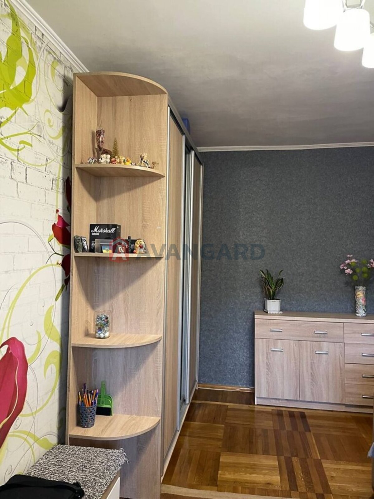 2 ��. ��������, 51/-/9 ��. �., 1/5 ������ ���� 10