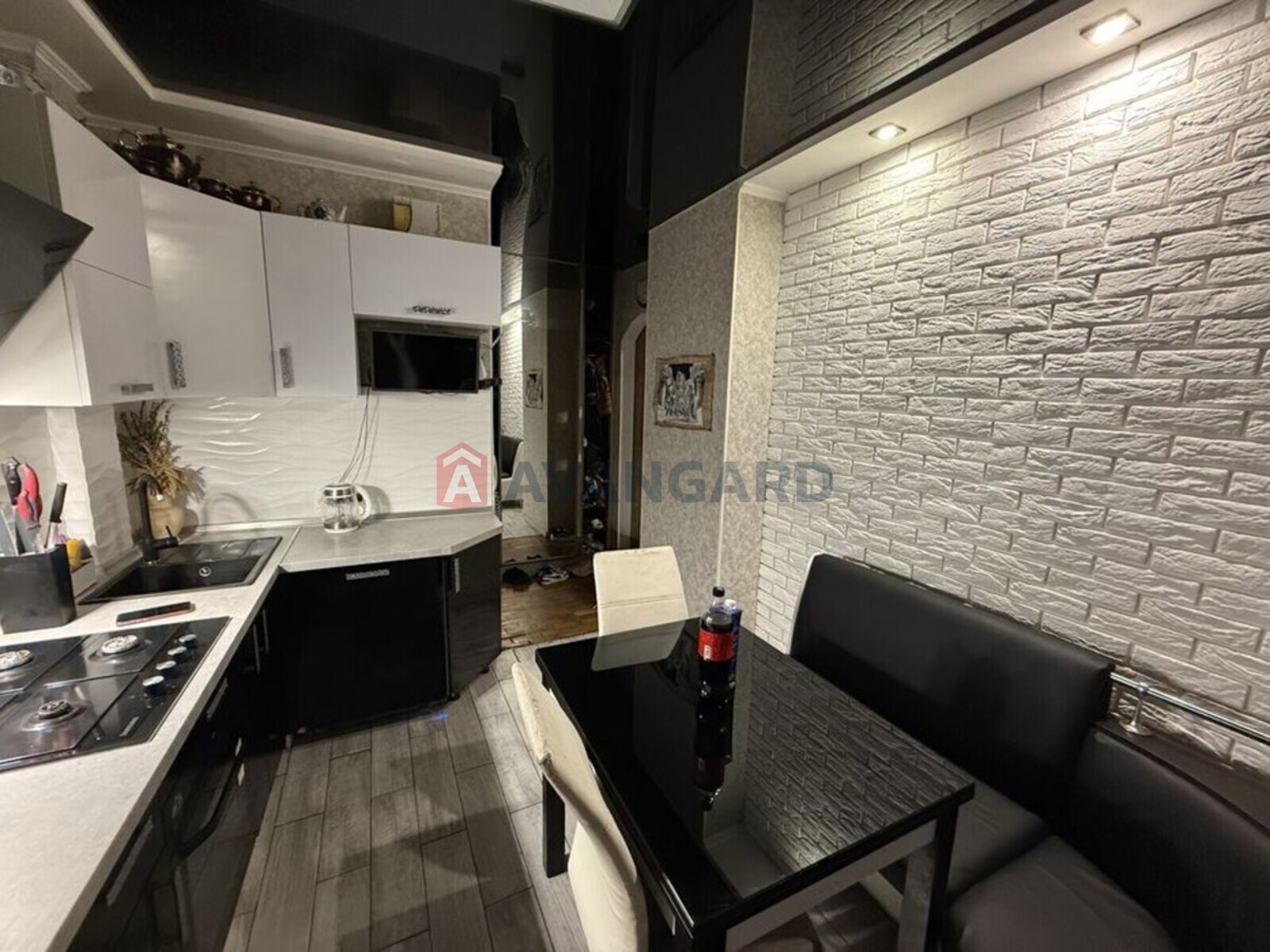 3 ��. ��������, 62/-/9 ��. �., 9/9 ������ ���� 3